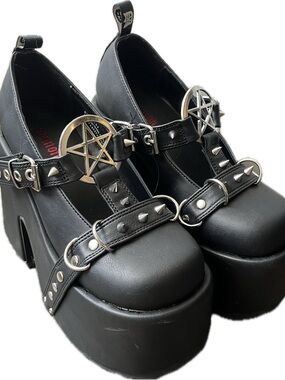 Demonia Camel-33 Platform Mary Janes